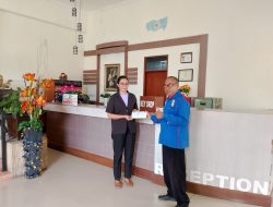 *DPD KSPSI NTT Menyerahkan SK Gubernur NTT ke para Pengusaha Kota Kupang.*