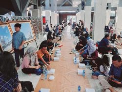 RAMADHAN PENUH KEBERSAMAAN DI MASJID NURUL WATHON PAKANSARI, WARGA PADATI KEGIATAN BUKA PUASA BERSAMA